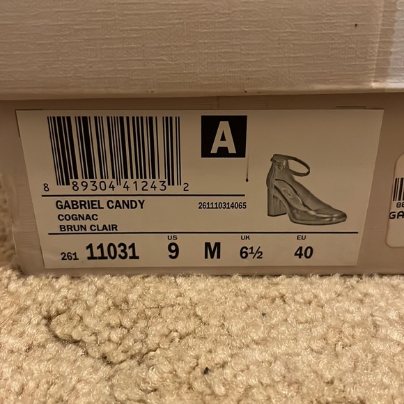 Like brand new Clark’s heels - Picture 6 of 6